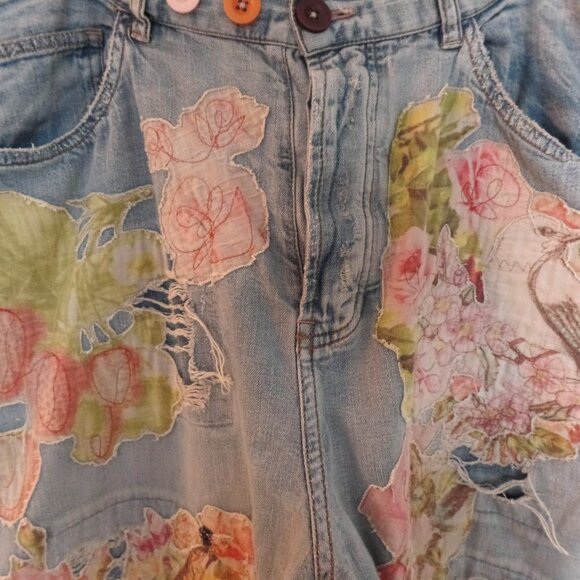 Magnolia Pearl Floral Applique Miner Denims NWT - Picture 7 of 13